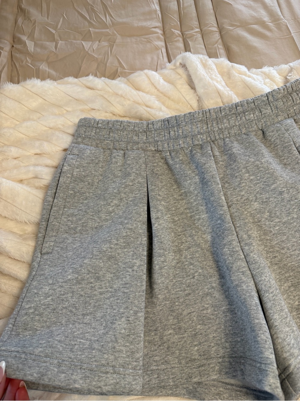 Under Armour Heather Gray Athletic Pleated Knit Shorts - Picture 3 of 7